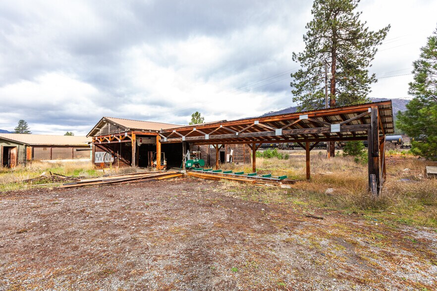 More Photos Of 2213 Main St E, Thompson Falls Land For Sale