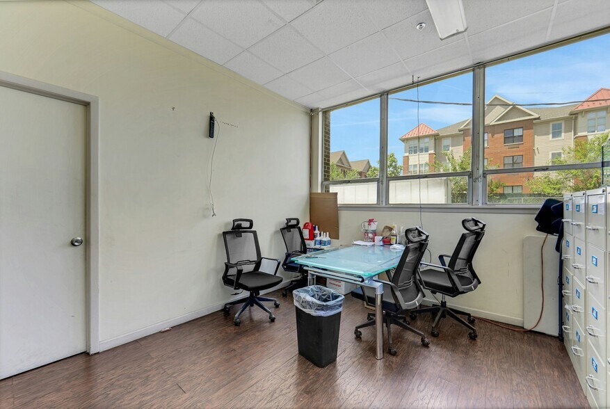 More Photos Of 370 Bergen Ave, Kearny Warehouse For Lease