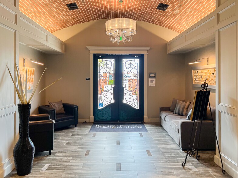 More Photos Of 105 Vernon St, Roseville Freestanding For Sale