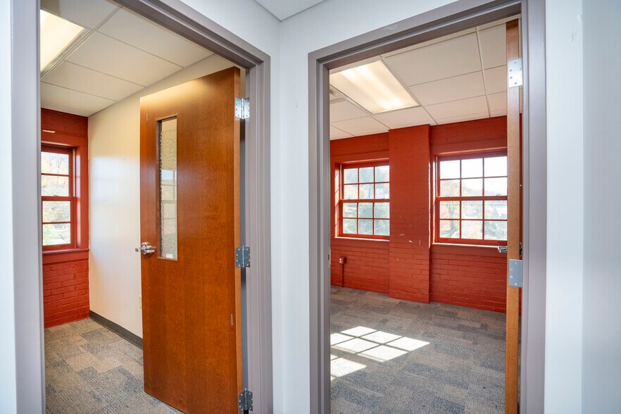 More Photos Of 100-256 Match Factory Pl, Bellefonte Medical For Lease