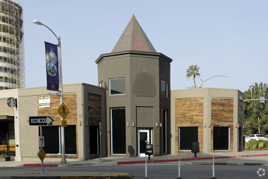 More Photos Of 9844 Wilshire Blvd, Beverly Hills Storefront For Lease