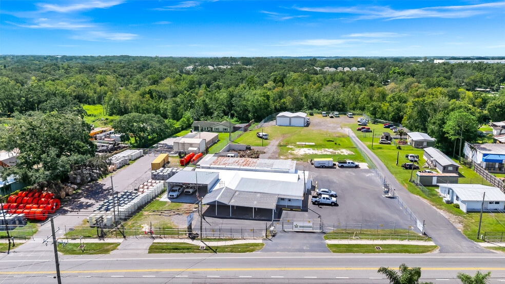 More Photos Of 10909 E US Highway 92, Seffner Service For Sale