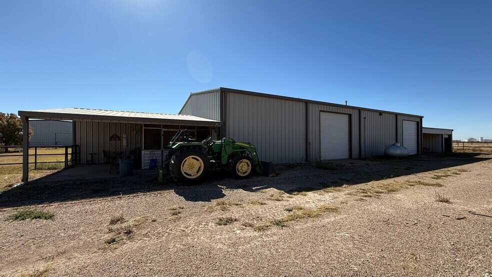 More Photos Of 9506 F M 835, Slaton Sports And Entertainment For Sale