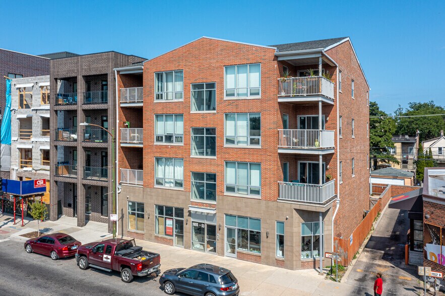 Primary Photo Of 1655-1657 N Western Ave, Chicago Apartments For Lease