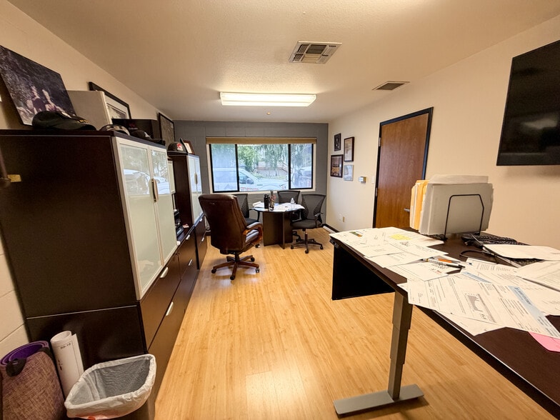 More Photos Of 126 Fern St, Santa Cruz Service For Sale