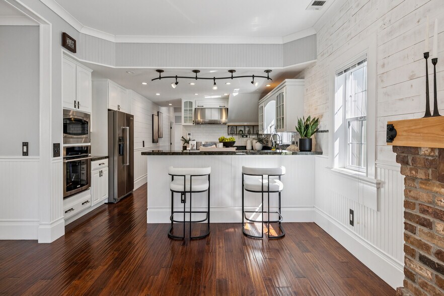 More Photos Of 917 Howard Ave, Burlingame Office Residential For Sale