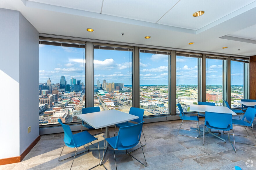 More Photos Of 2345 Grand Blvd, Kansas City Office For Sale