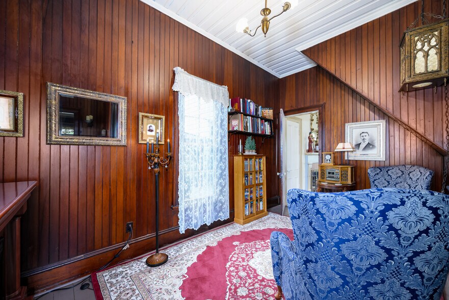 More Photos Of 236 SE Stephens St, Roseburg Hospitality For Sale