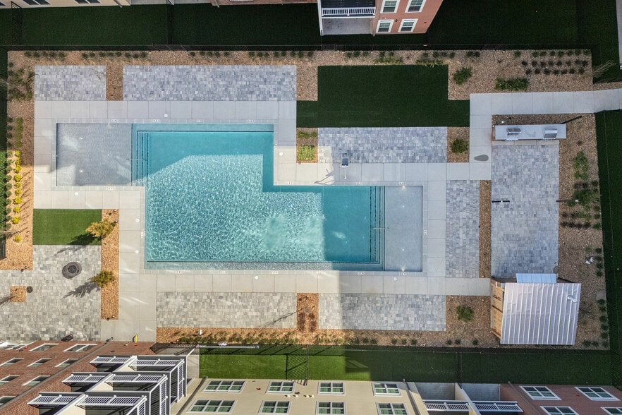 More Photos Of 3700 Monument Ave, Richmond Apartments For Sale