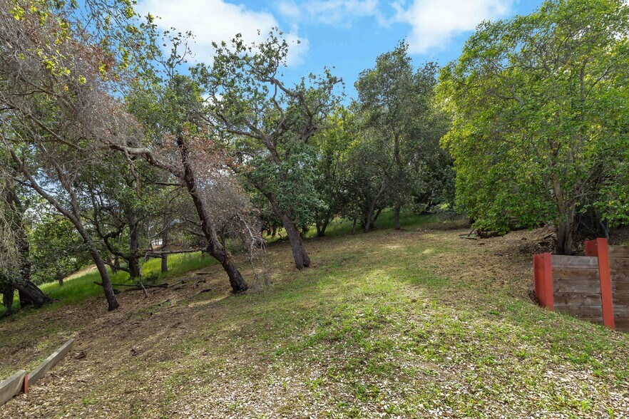 More Photos Of 261 Durazno Way, Portola Valley Land For Sale