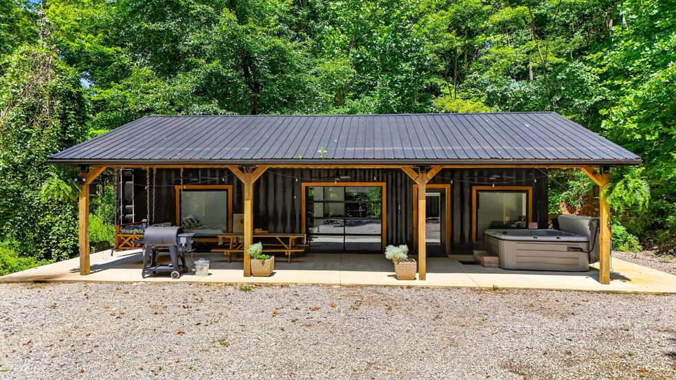 More Photos Of 21360 State Route 327, Laurelville Specialty For Sale