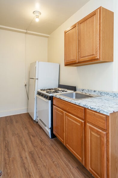 More Photos Of 1429 Columbia Rd NW, Washington Apartments For Sale