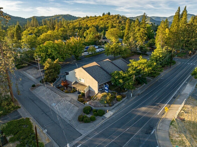 More Photos Of , Grants Pass Unknown For Sale