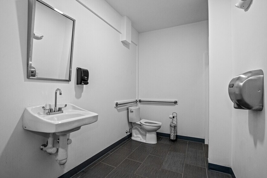 More Photos Of 5 Cross St, Malden Storefront Retail Office For Lease