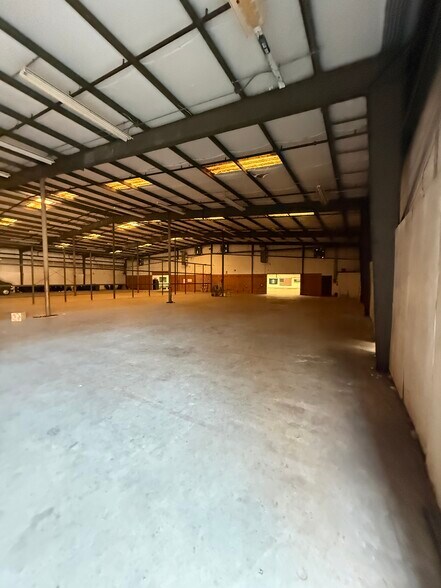 More Photos Of 312 E 9th St, Scotland Neck Industrial For Lease