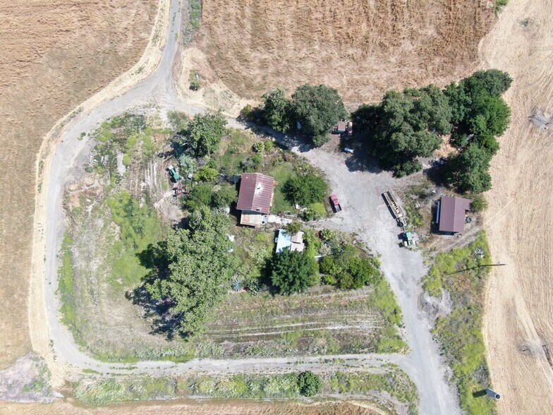 More Photos Of 28725 N Vail Rd, Thornton Land For Sale