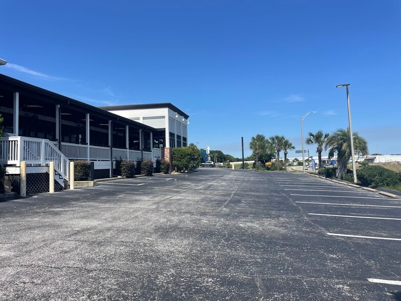 More Photos Of 905 E Gregory St, Pensacola Restaurant For Sale