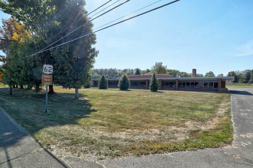 More Photos Of 4960 Hill Rd, Kennedy Schools For Lease