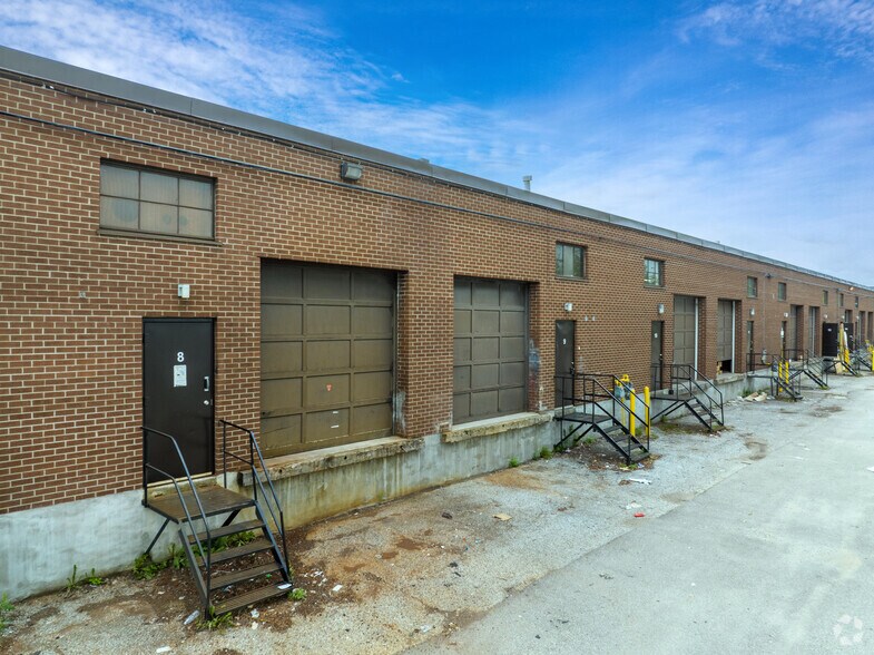 More Photos Of 140 Midwest Rd, Toronto Distribution For Lease