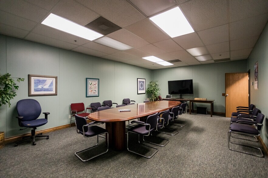More Photos Of 23100-23300 Coolidge Hwy, Oak Park Freestanding For Sale
