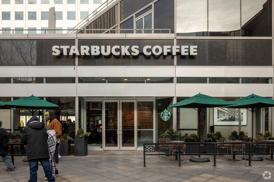 More Photos Of 370 17th St, Denver Office For Lease