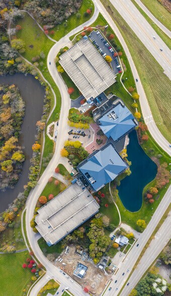 More Photos Of 2100 E Lake Cook Rd, Buffalo Grove Office For Lease