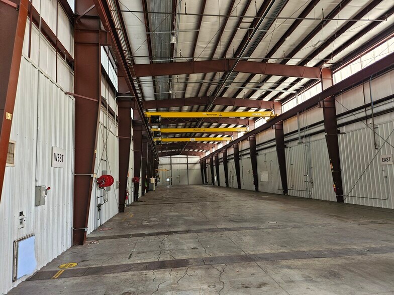 More Photos Of 1121 Buschong St, Houston Warehouse For Sale