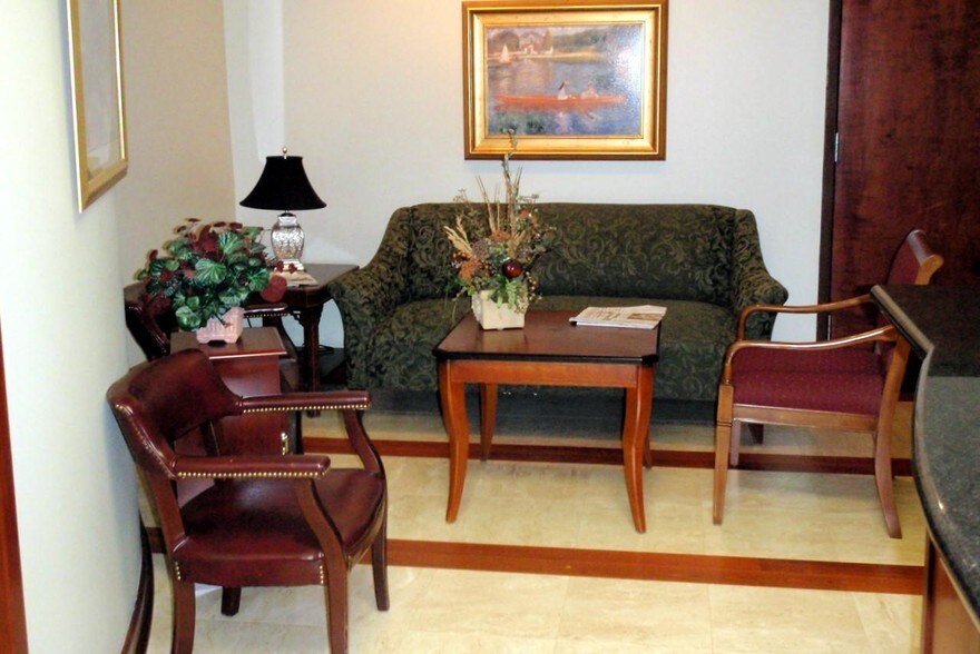 More Photos Of 4030 Wake Forest Rd, Raleigh Office For Sale