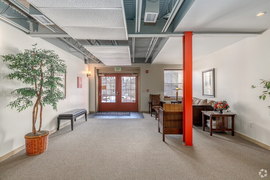 More Photos Of 4001 E Genesee St, Syracuse Apartments For Lease