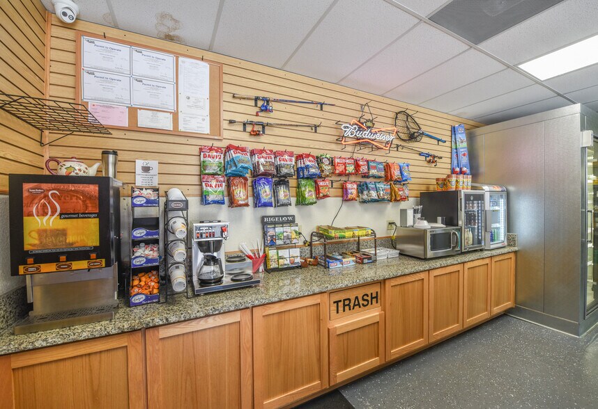 More Photos Of 24967 State Highway 108, Mi Wuk Village Service Station For Sale