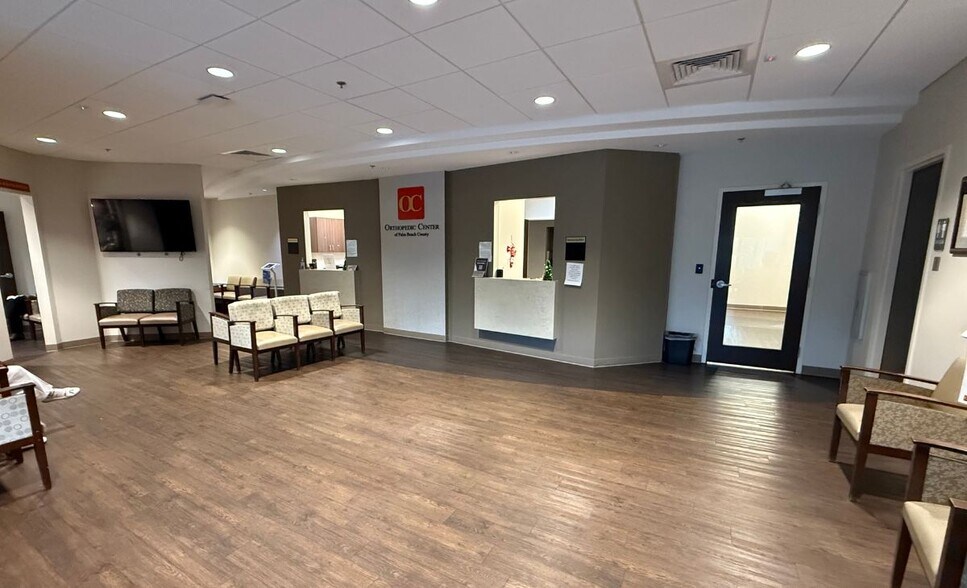 More Photos Of 1221 S State Road 7, Wellington Medical For Lease