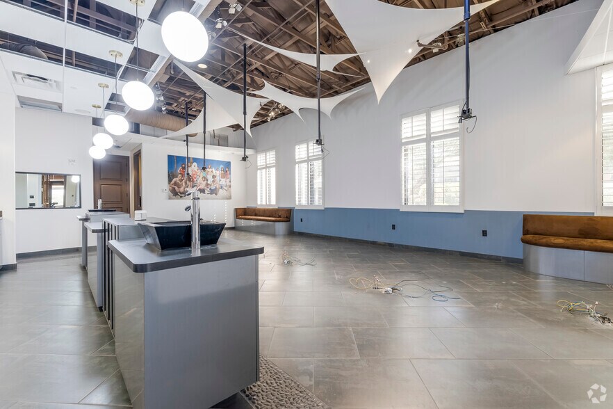 More Photos Of 1635 N Greenfield Rd, Mesa Medical For Sale