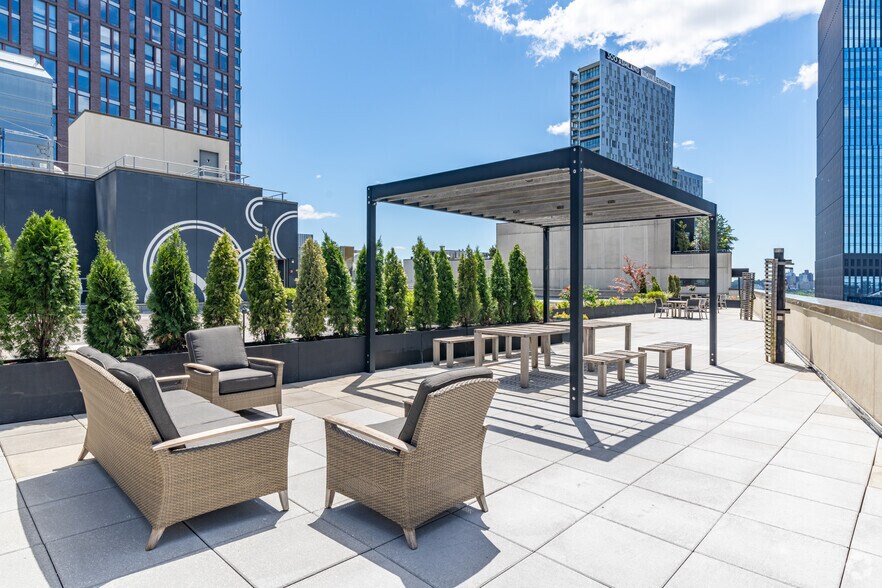 More Photos Of 41 flatbush Ave, Brooklyn Coworking Space
