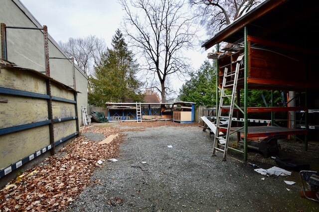 More Photos Of 17 Ogden St, Chatham Warehouse For Sale