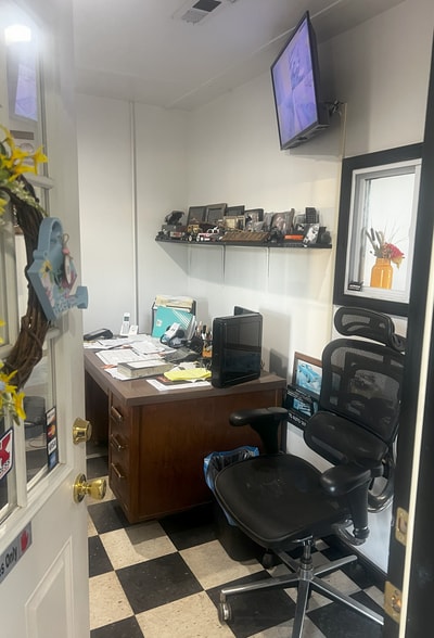 More Photos Of 204 2nd St NE, Burkeville Auto Repair For Sale