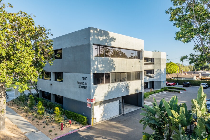 More Photos Of 1600 E 4th St, Santa Ana Office For Lease