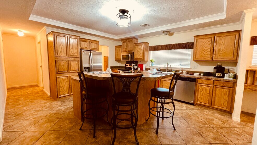 More Photos Of 1613 W San Antonio St, Marfa Specialty For Sale