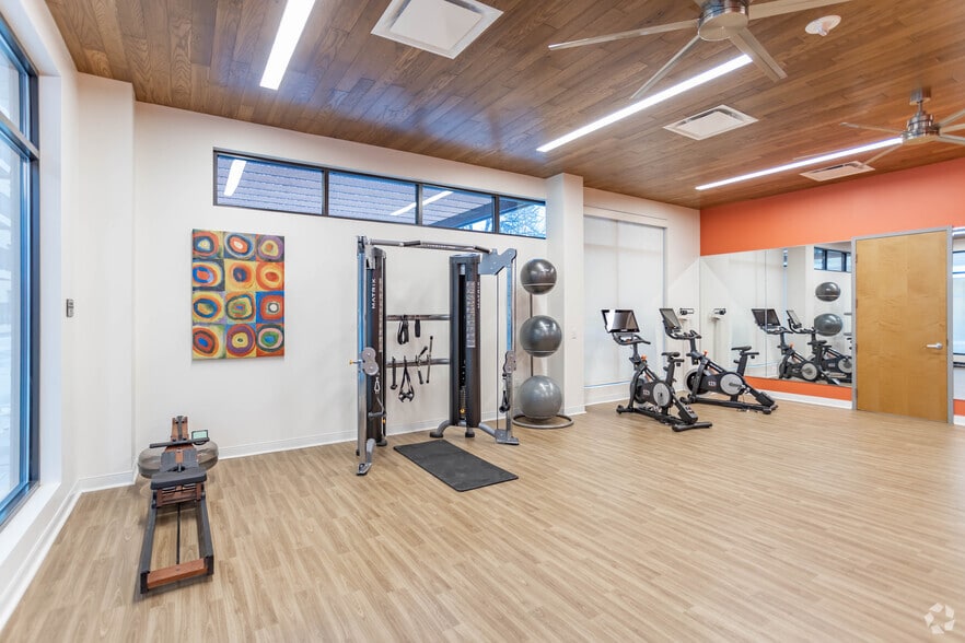 More Photos Of 6315 Forbes Ave, Squirrel Hill Apartments For Lease