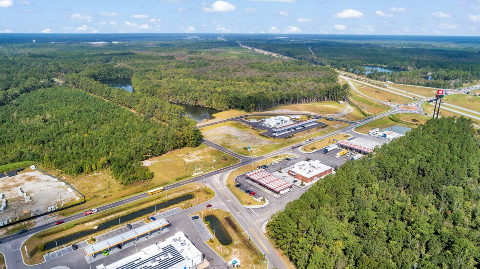 More Photos Of 2905 Little Neck Rd, Bloomingdale Land For Lease
