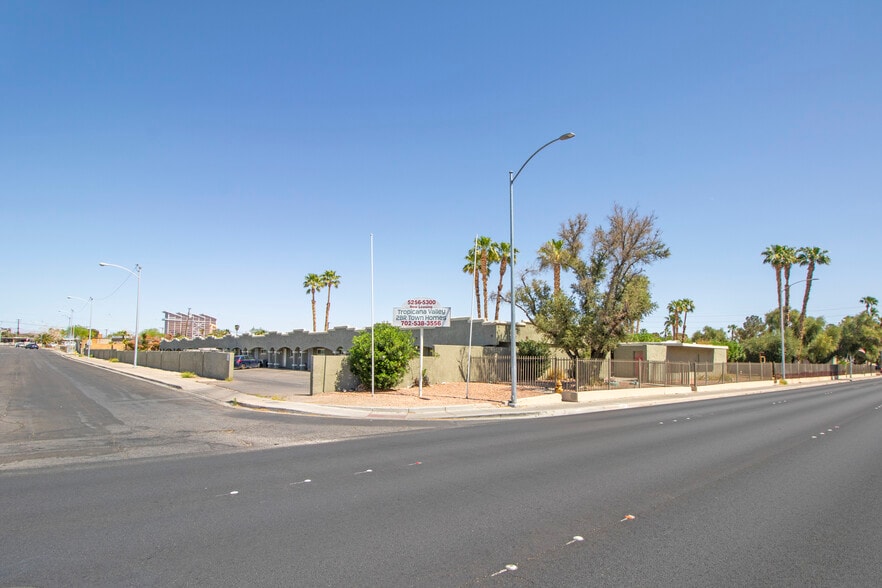 More Photos Of 5286 E Tropicana Ave, Las Vegas Apartments For Sale