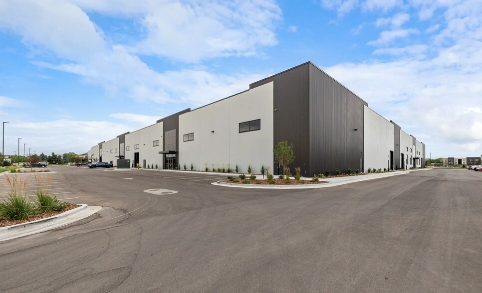 More Photos Of 1135 N Hickory Ave, Meridian Warehouse For Sale