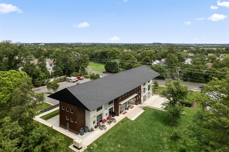 More Photos Of 20577 Ashburn Rd, Ashburn Schools For Sale