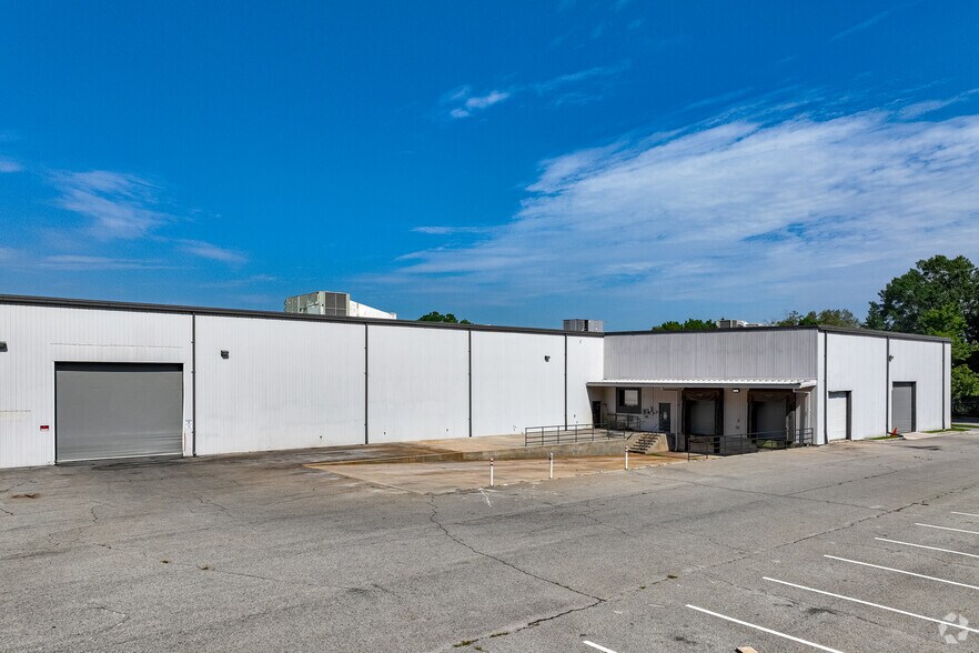 More Photos Of 1157 Battlecreek Rd, Jonesboro Warehouse For Lease