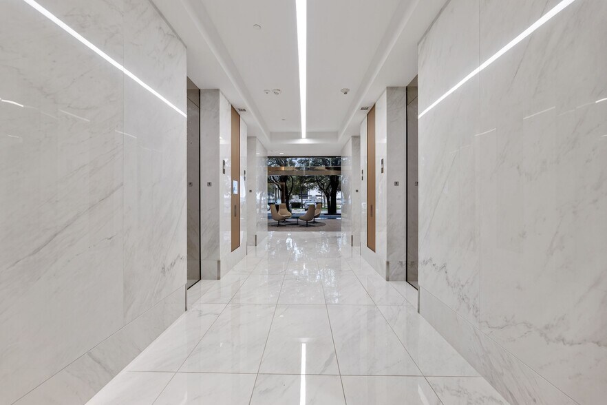 More Photos Of 3030 Lyndon B Johnson Fwy, Dallas Office For Lease