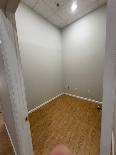 More Photos Of 1211-1247 Kingsway Rd, Brandon Unknown For Lease