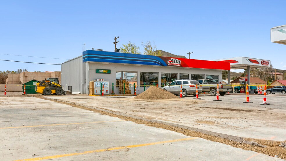 More Photos Of 805 Grand Ave, Del Norte Storefront For Sale