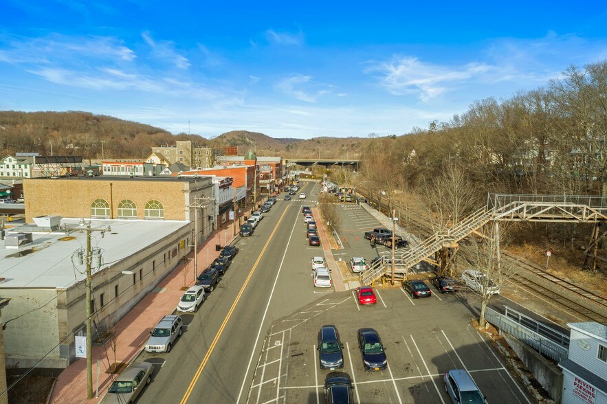 More Photos Of 115 Main St, Seymour General Retail For Sale