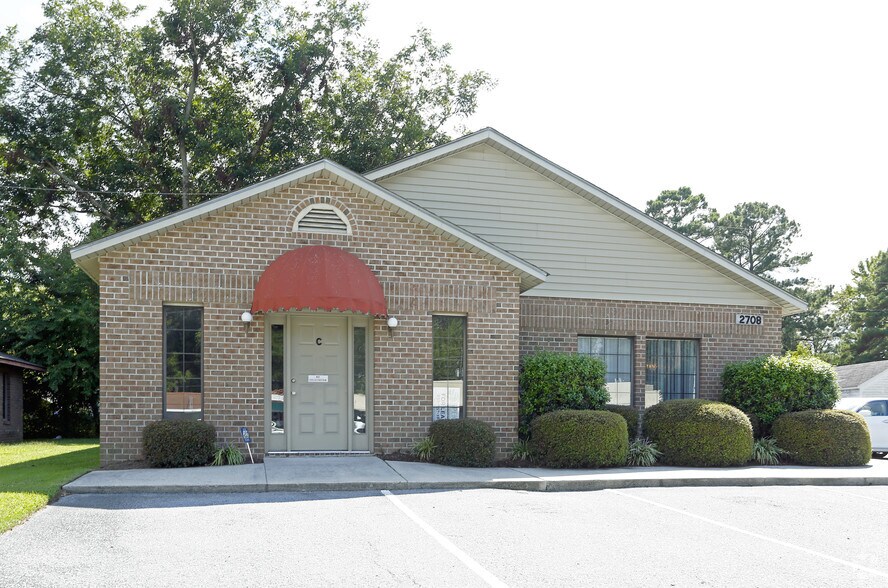 More Photos Of 2708 E 10th St, Greenville Office For Sale