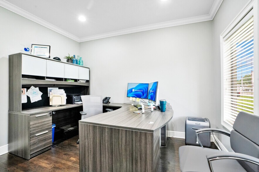 More Photos Of 1017 E South St, Orlando Office Residential For Sale