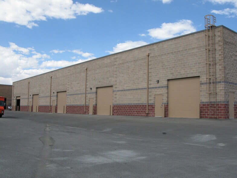 More Photos Of 520 Airport Dr NW, Albuquerque Light Distribution For Lease